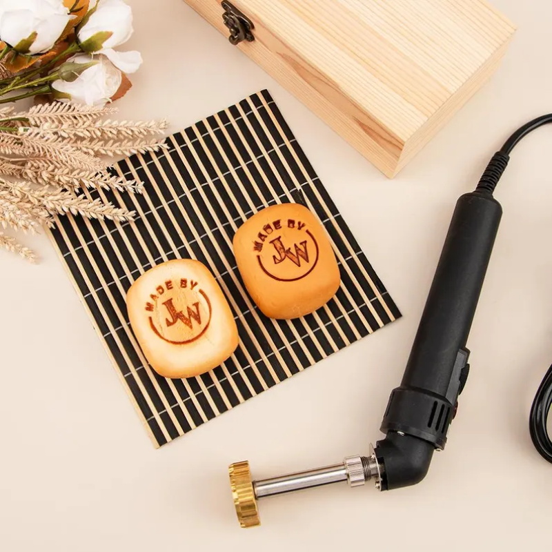 Sellos de Cuero Personalizados - Woodworking Logo Design reseña y precio